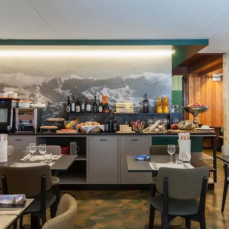 Hotel Canin 3*